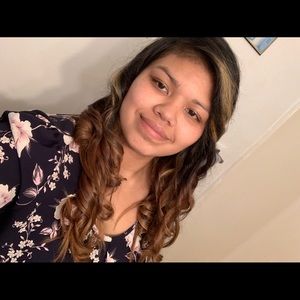 Meet your Posher, Ana